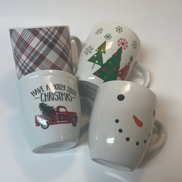 Set of 4 Assorted Oversized Christmas Holiday Coffee Mugs - Up to 22 oz! - Picture 6 of 10